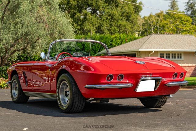 1962 chevrolet corvette base