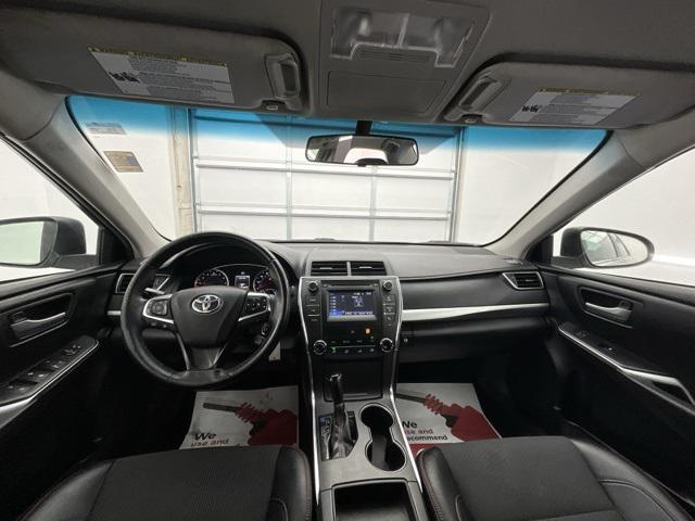 2017 toyota camry se