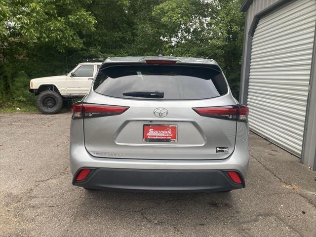 2023 toyota highlander l