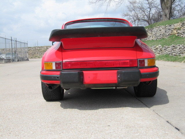 1977 porsche 911 s coupe 2-door 3.0 liter