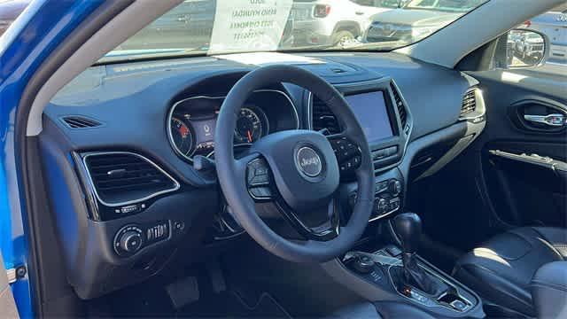 2023 jeep cherokee altitude