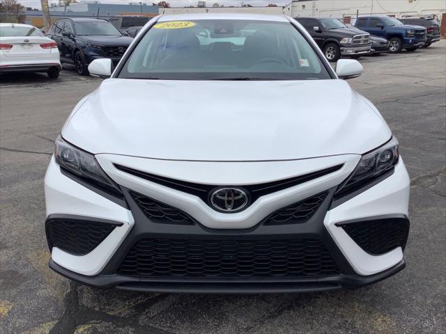 2023 toyota camry se