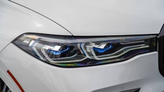 2021 BMW X7