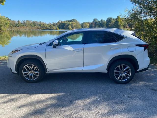 2016 lexus nx 200t base