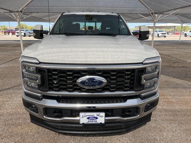 2023 ford f-350 lariat