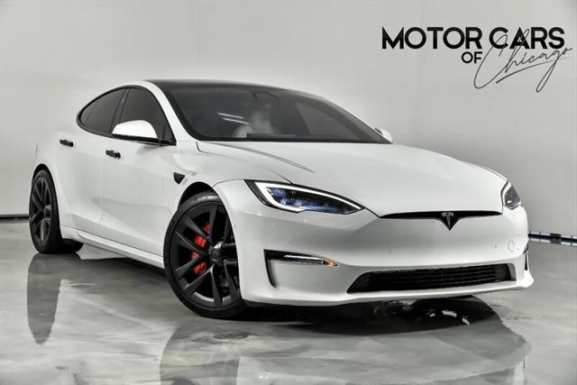 2022 tesla model s plaid
