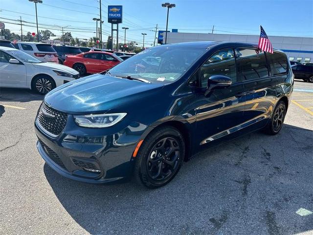 2022 chrysler pacifica hybrid limited