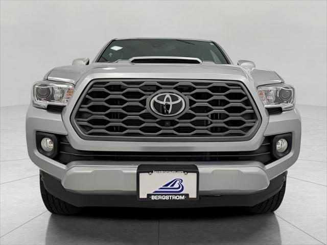 2023 toyota tacoma crew cab pickup - short bed