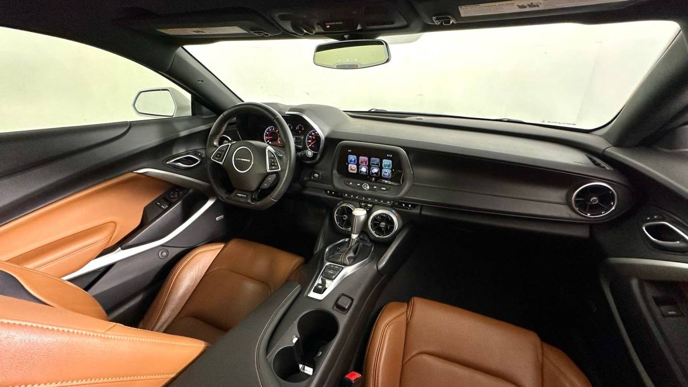 2017 chevrolet camaro lt