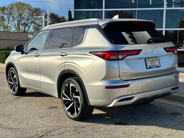 2022 mitsubishi outlander sel