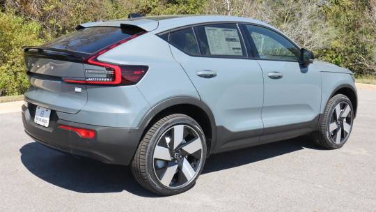 2023 Volvo C40