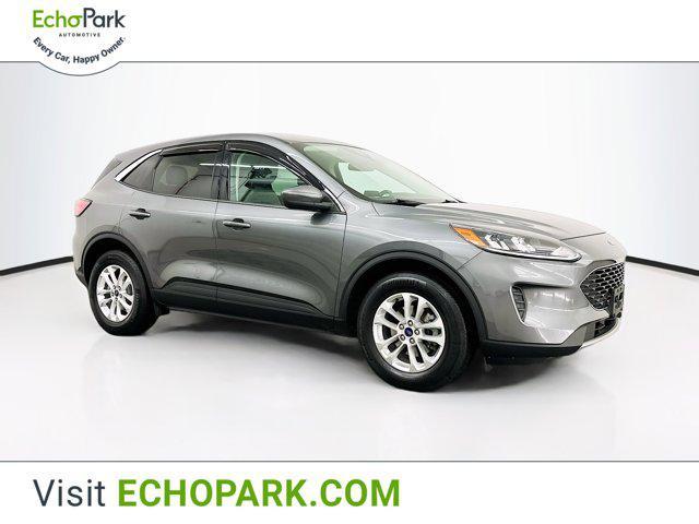 2021 ford escape se