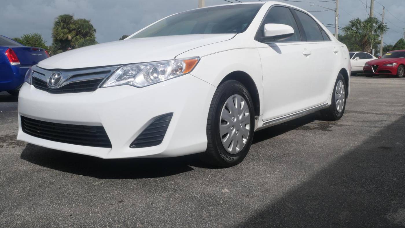 2013 toyota camry l