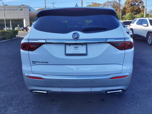 2023 buick enclave essence awd