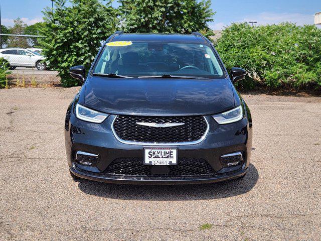 2022 chrysler pacifica touring l