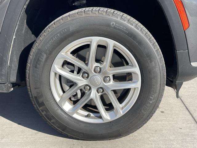 2022 jeep grand cherokee l laredo