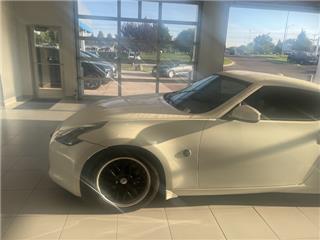 2009 Nissan 370Z touring