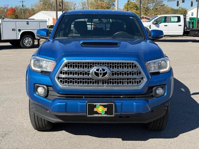 2017 toyota tacoma trd sport