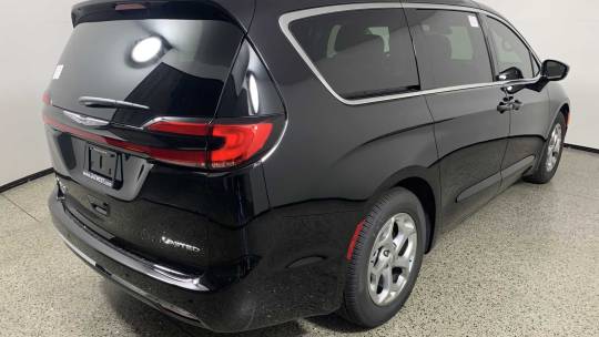2024 Chrysler Pacifica