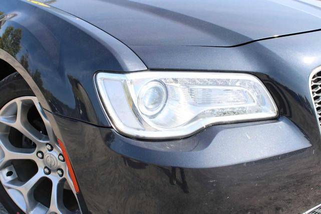2017 chrysler 300c platinum