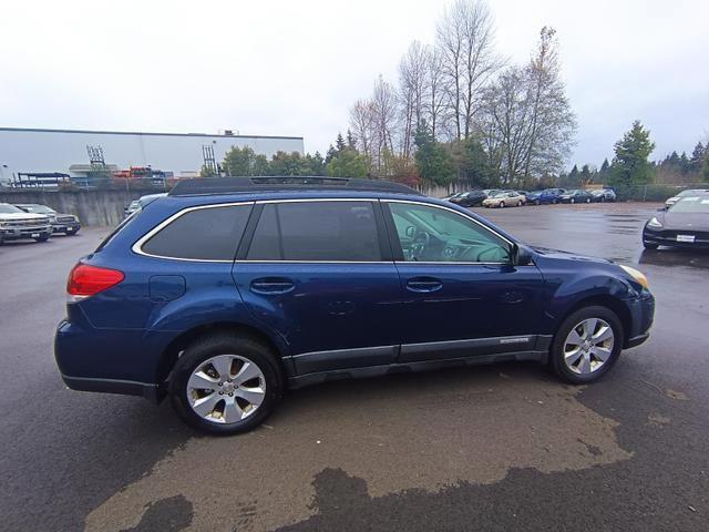 2010 subaru outback 2.5 i premium