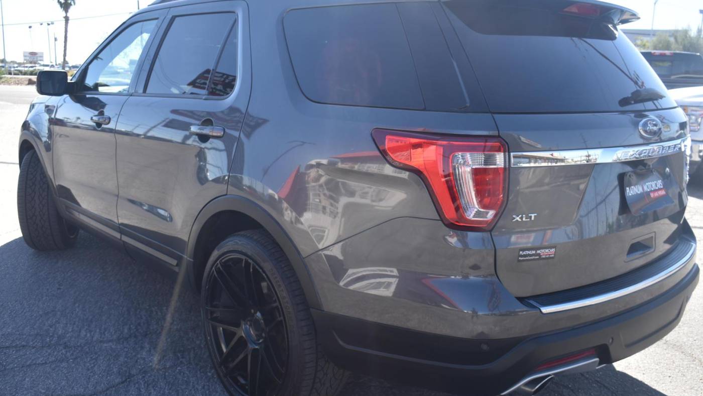 2018 ford explorer xlt