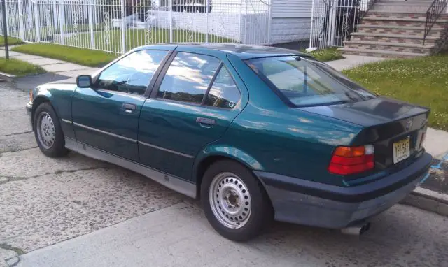 1992 bmw 325i 4 door sedan