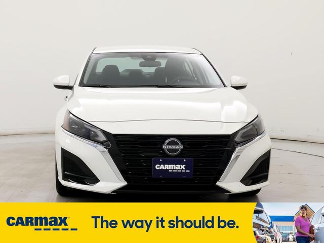 2023 nissan altima s