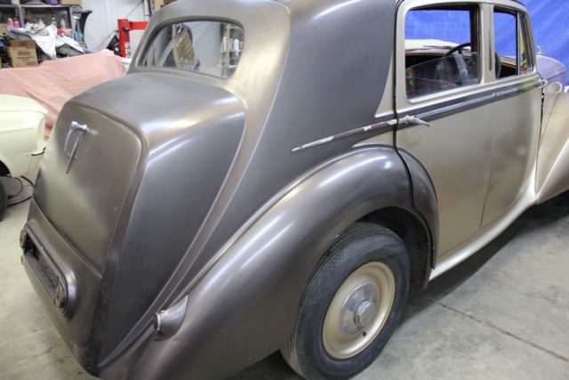 1949 bentley mark vi 4 dr. saloon, same owner 45 years