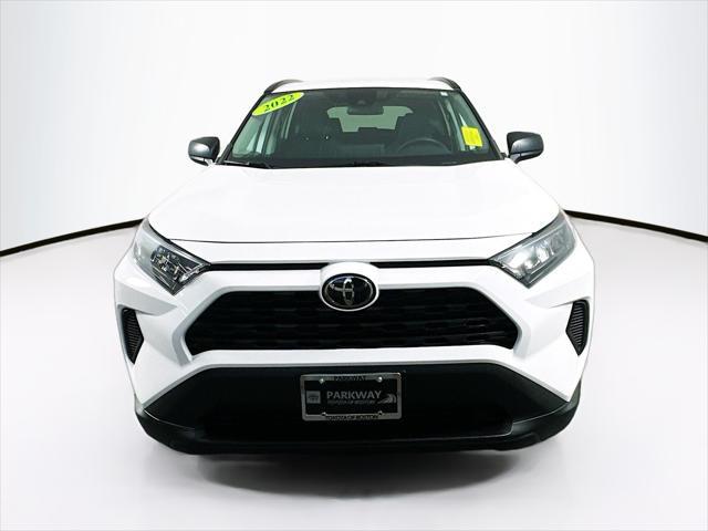 2021 toyota rav4 le