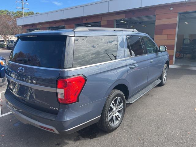 2022 ford expedition xlt max