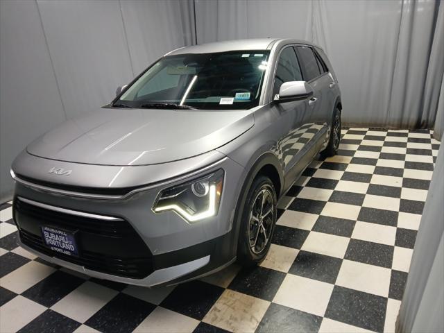 2023 kia niro lx