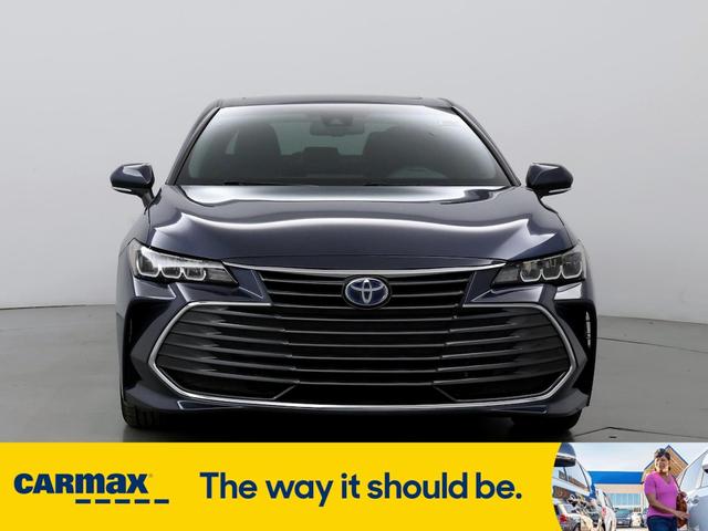 2021 toyota avalon hybrid xle
