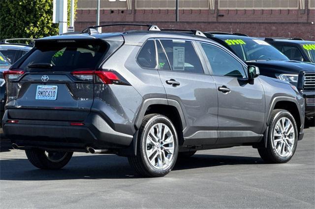 2024 toyota rav4 xle premium