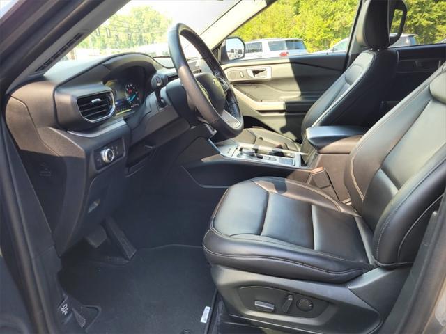 2023 ford explorer xlt