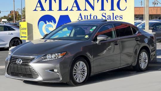 2016 Lexus ES