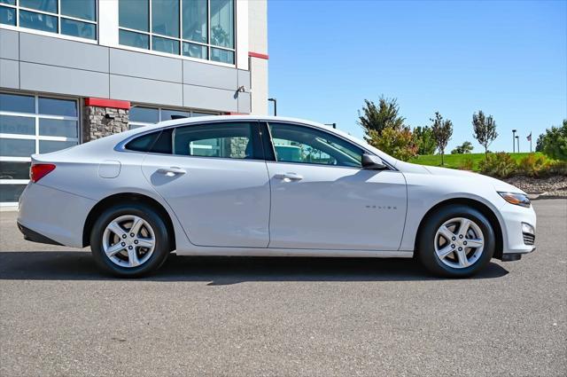 2022 chevrolet malibu 1ls