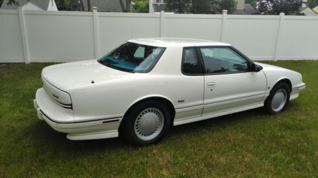 1990 oldsmobile toronado trofeo 40k miles orig window sticker super clean