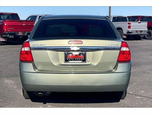 2004 chevrolet malibu base