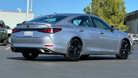 2022 Lexus ES