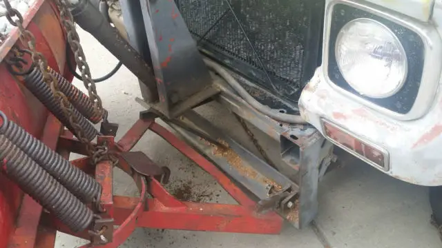 plow truckih scout 800 row bar runs chains suv no power steering 345 engine 4wd