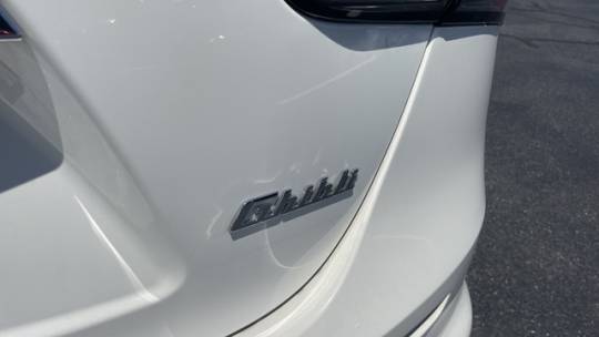 2022 maserati ghibli modena q4