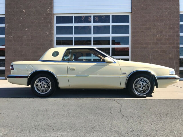 1989 chrysler tc by maserati turbo