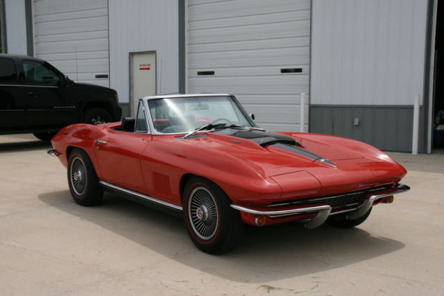1967 corvette two top roadster 4 speed red lines and cast wheels & tele