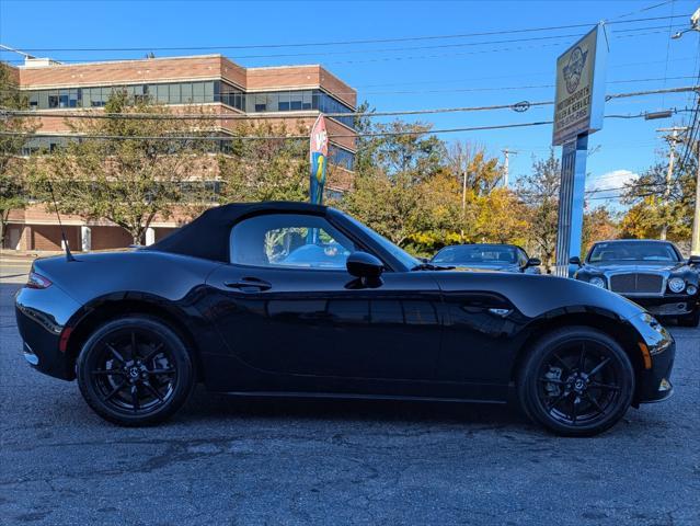 2021 mazda mx-5 miata sport