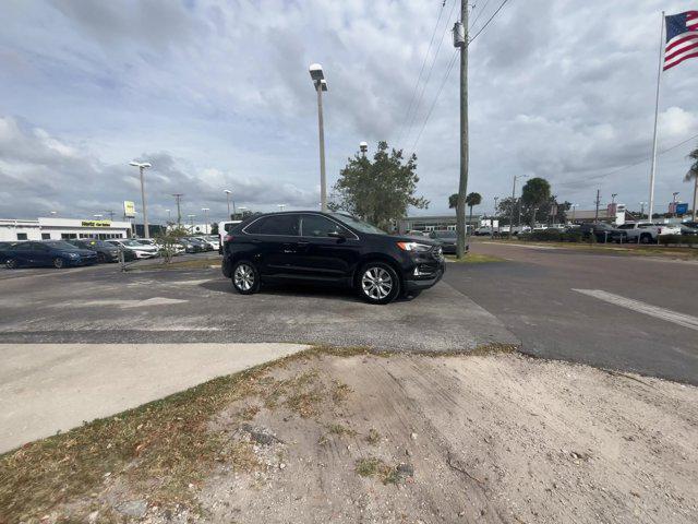 2022 ford edge titanium