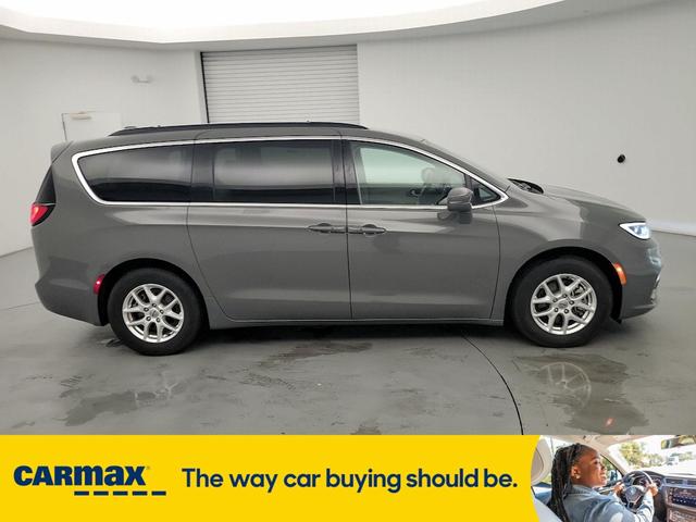2022 chrysler pacifica touring l
