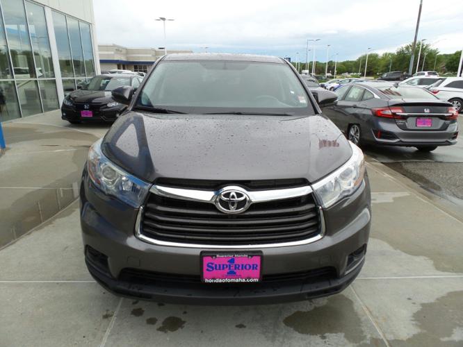 used 2016 toyota highlander le omaha, ne 68137 for sale in omaha, nebraska