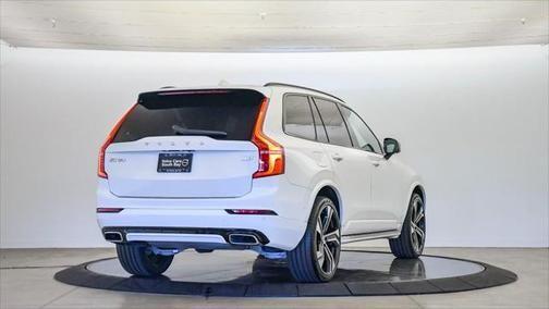 2021 volvo xc90 recharge plug-in hybrid