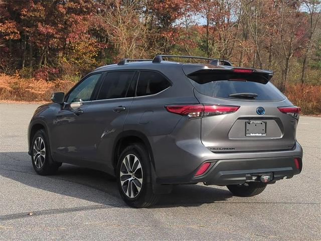 2021 toyota highlander hybrid xle